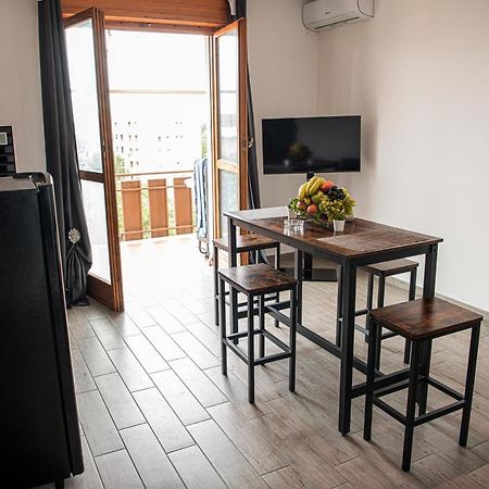 Cs Luxury House Appartement Ostia Buitenkant foto